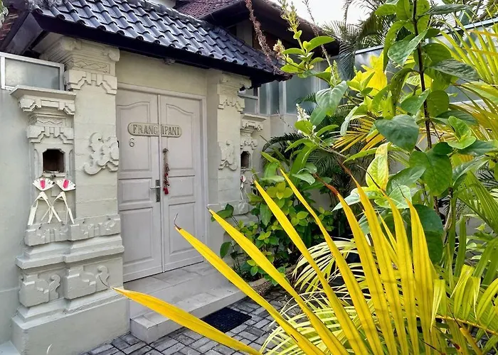 Villa Frangipani - 2br Pool Walk To Seminyak (Bali)